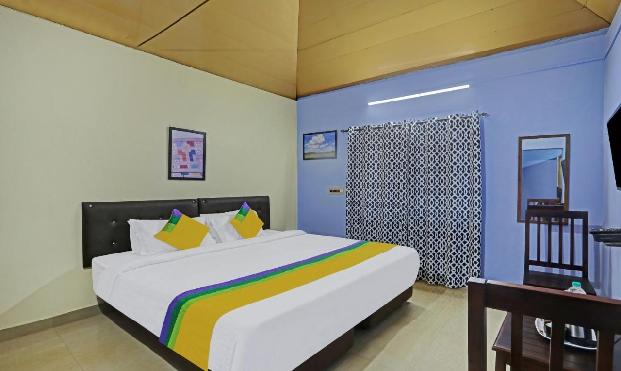 Hotel Allaranda Homestay Madikeri Buitenkant foto