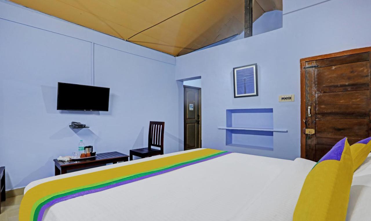 Hotel Allaranda Homestay Madikeri Buitenkant foto
