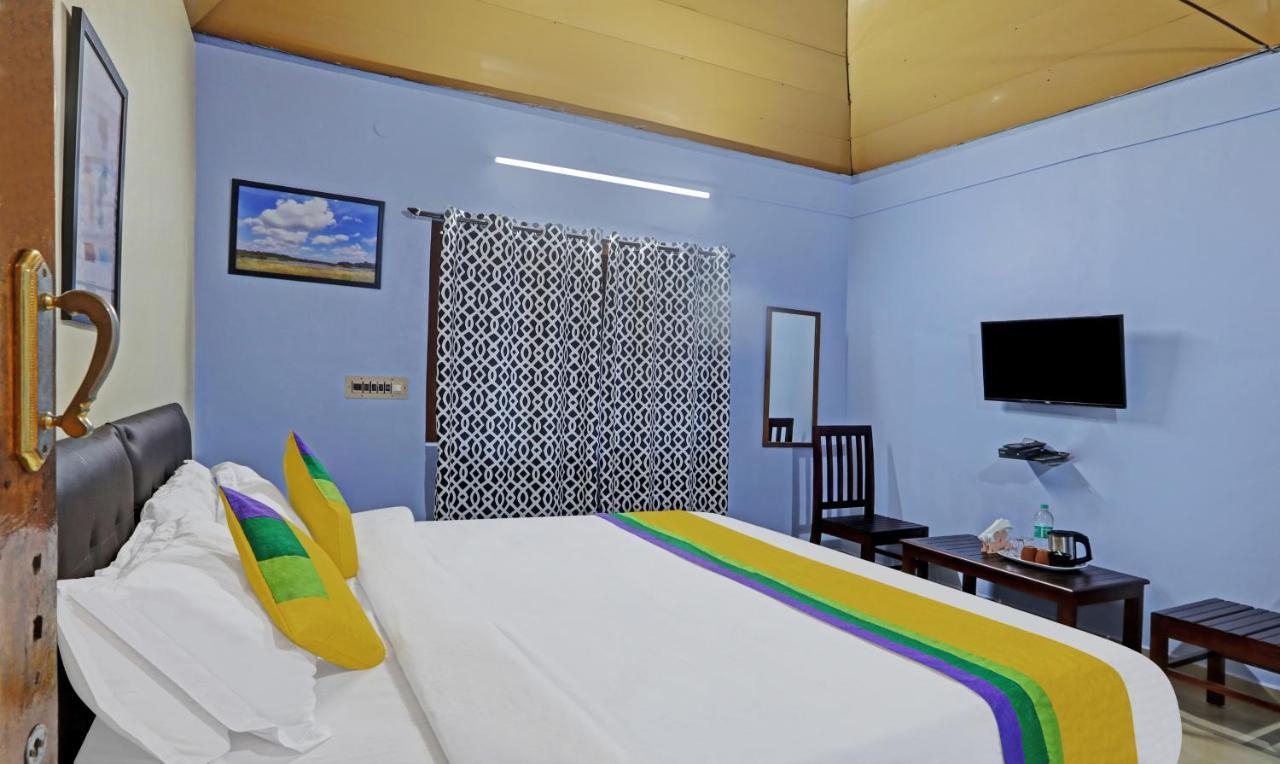 Hotel Allaranda Homestay Madikeri Buitenkant foto