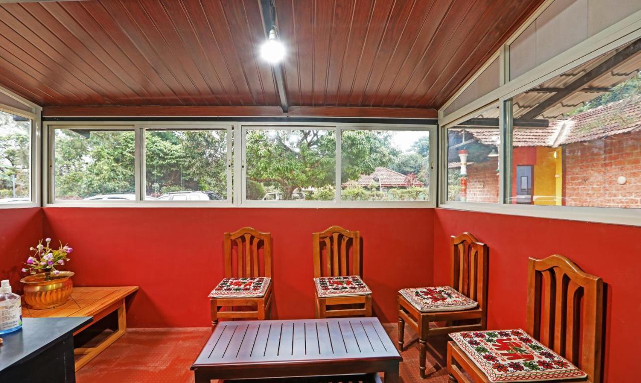 Hotel Allaranda Homestay Madikeri Buitenkant foto